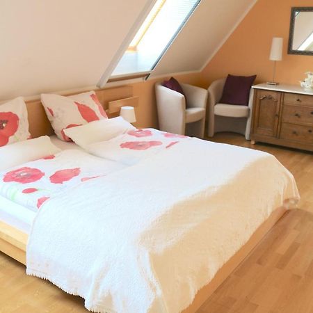Familienfreundliche Ferienwohnung Am Reuterteich Seedorf  Bagian luar foto
